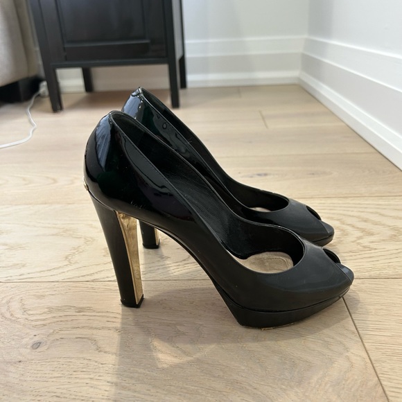 Christian Dior patent leather peep toe platform pumps - Picture 2 of 7